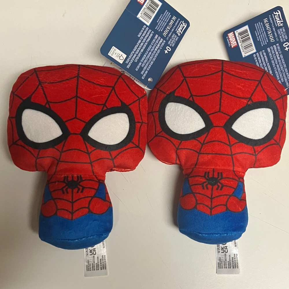 Marvel- FUNKO Beanie -Spider-Man Red and Blue Plush Duo